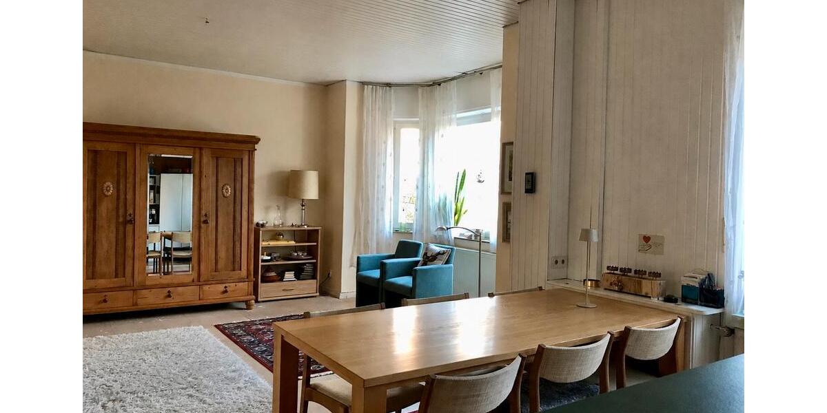 Einfamilienhaus Lage - 6 Zimmer, 180 m&sup2;, 320.000&euro; | Angebot:27457442