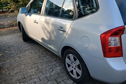 Kia Carens 105.000 km 2.500 &euro; Versmold 33775