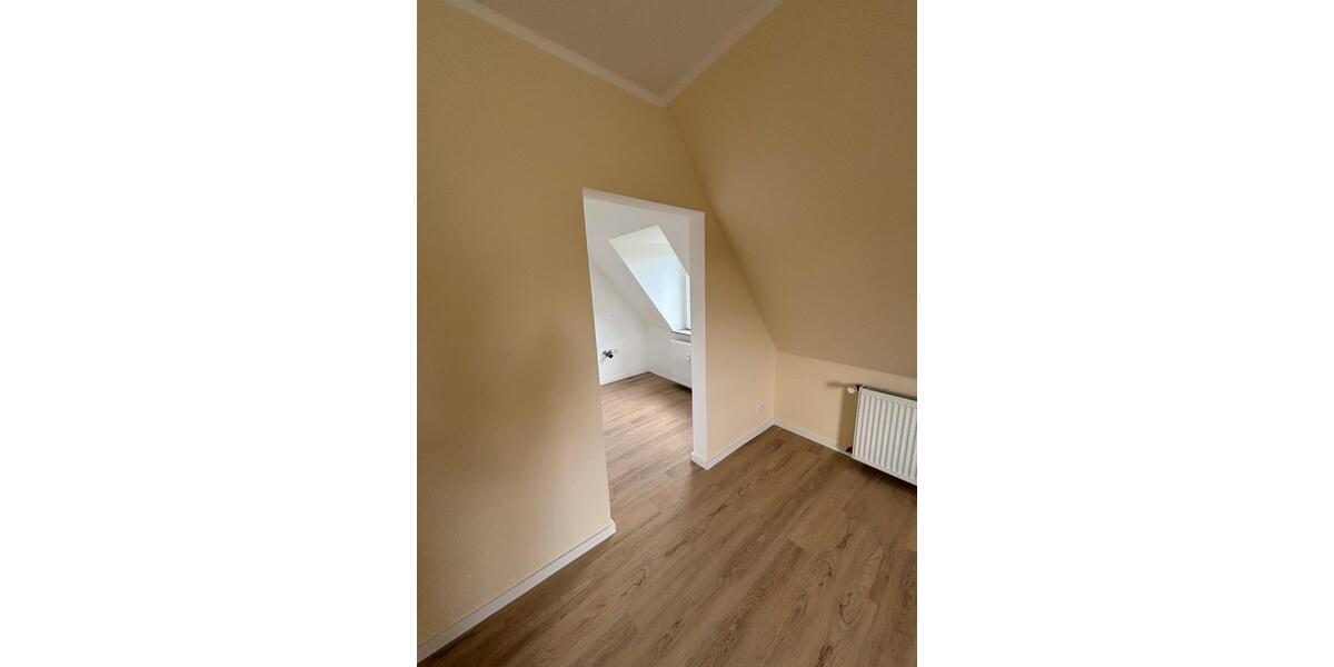 Dachgeschoßwohnung Ennigerloh - 3 Zimmer, 47 m&sup2;, 99.000&euro; | Angebot:27436497