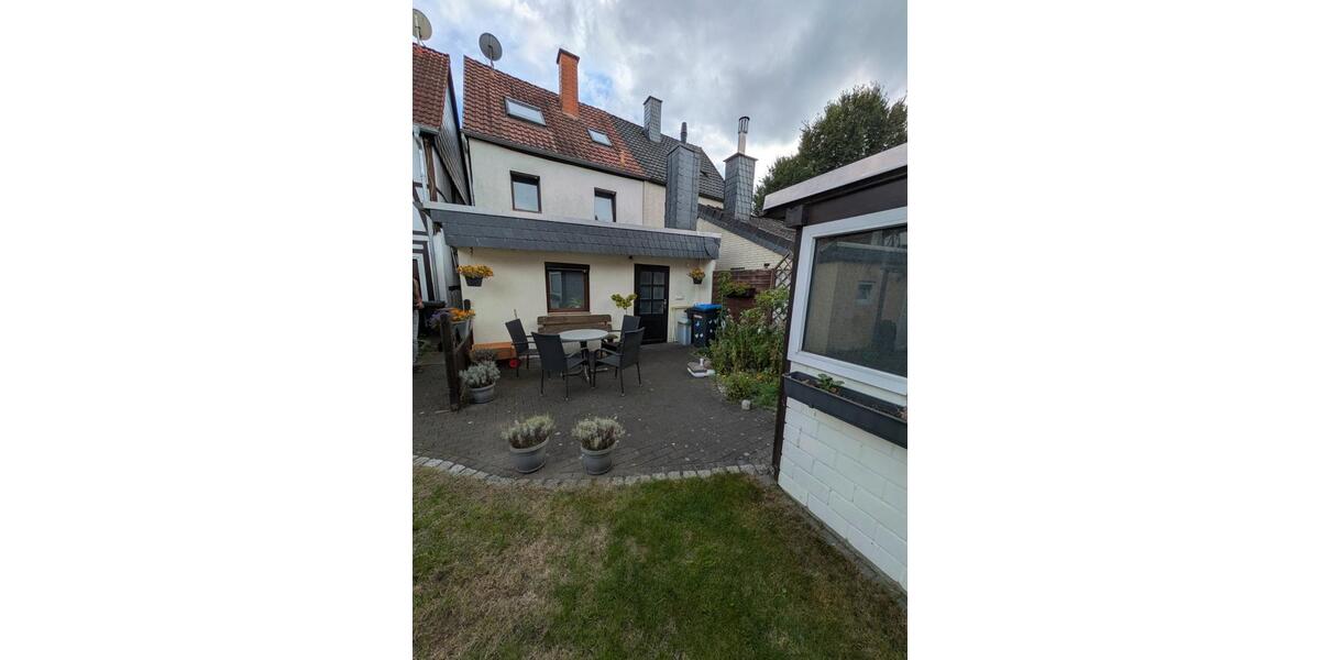 Doppelhaushälfte Lippstadt - 4 Zimmer, 107 m&sup2;, 240.000&euro; | Angebot:27430319