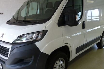 Peugeot Boxer 99.937 km 11.900 &euro; Bielefeld 33729
