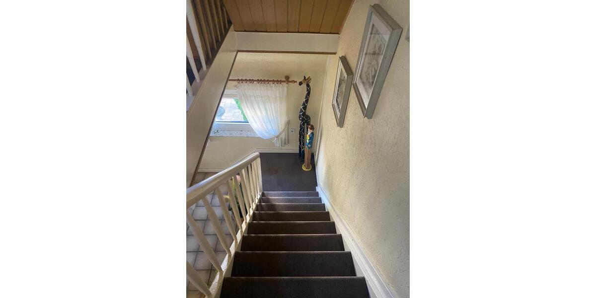Einfamilienhaus Gütersloh - 8 Zimmer, 180 m&sup2;, 620.000&euro; | Angebot:27428611
