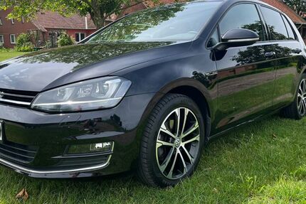 VW Golf 153.000 km 10.800 &euro; Versmold 33775