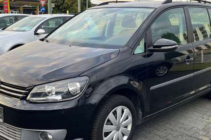 VW Touran 164.000 km 6.490 &euro; Bielefeld 33609