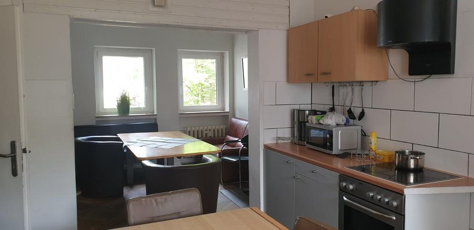 Einfamilienhaus Werther (Westfahlen) - 9 Zimmer, 400 m&sup2;, 1.800&euro; | Angebot:19067826