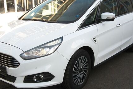 Ford S-Max 183.000 km 9.950 &euro; Bielefeld 33613