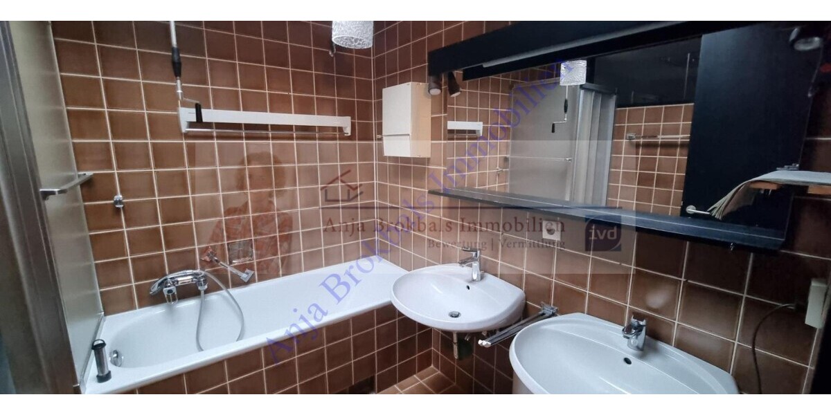 GT: Stadtnah, Reihenhaus mit Garage_provisionsfrei für Käufer - Reihenmittelhaus Gütersloh Isselhorst | Angebot:27500657