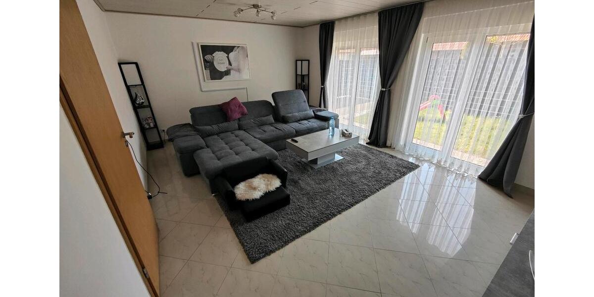 Doppelhaushälfte Lage - 9 Zimmer, 172 m&sup2;, 435.000&euro; | Angebot:27242749