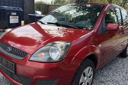Ford Fiesta 165.000 km 1.450 &euro; Versmold 33775