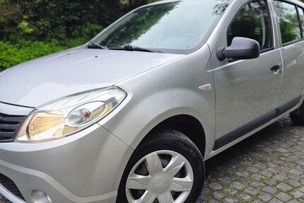 Dacia Sandero 179.800 km 1.990 &euro; Borgholzhausen 33829
