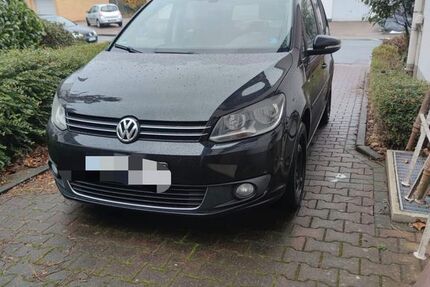 VW Touran 153.000 km 8.150 &euro; Bielefeld 33613