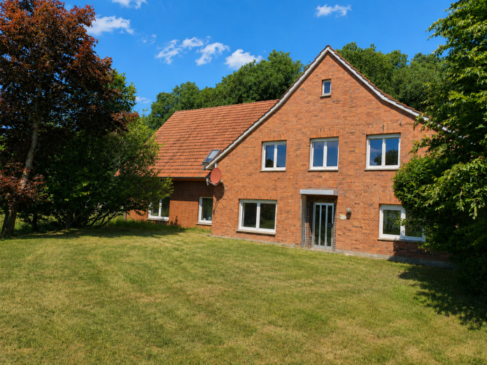 Einfamilienhaus Rheda-Wiedenbrück Wiedenbrück - 6 Zimmer, 270 m&sup2;, 295.000&euro; | Angebot:27498640