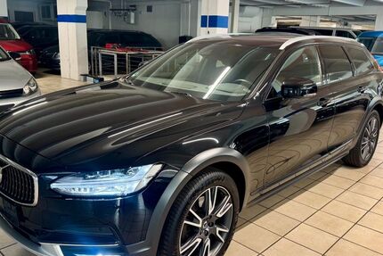 Volvo V90 Cross Country 156.000 km 25.900 &euro; Bielefeld 33613