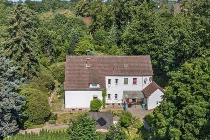 Haus Bielefeld Heepen - 13 Zimmer, 320 m&sup2;, 399.000&euro; | Angebot:21322359