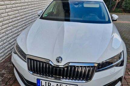 Skoda Superb 89.600 km 22.500 &euro; Leopoldshöhe 33818