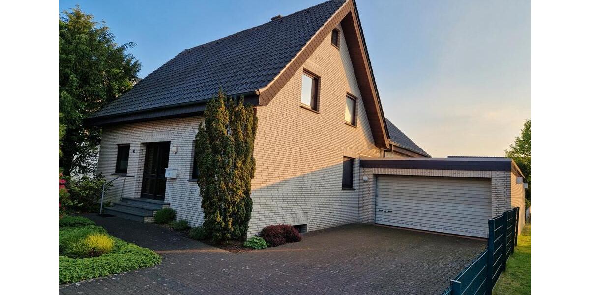 Einfamilienhaus Gütersloh Kattenstroth - 8 Zimmer, 210 m&sup2;, 465.000&euro; | Angebot:27464845