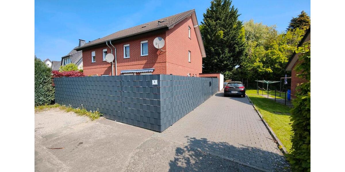 Doppelhaushälfte Lage - 9 Zimmer, 172 m&sup2;, 435.000&euro; | Angebot:27242749