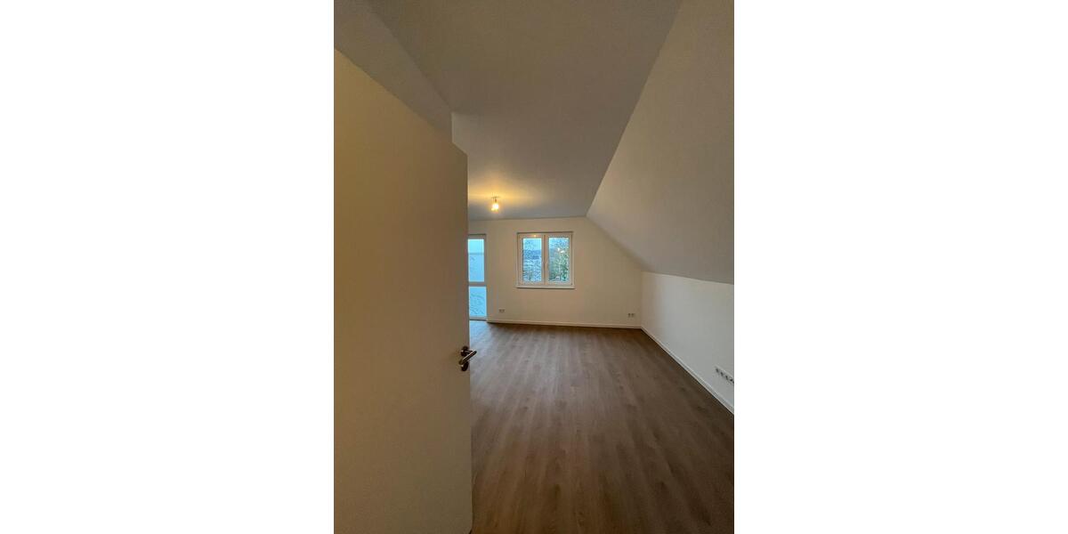 Maisonettenwohnung Bielefeld Brackwede - 3 Zimmer, 145 m&sup2;, 1.500&euro; | Angebot:23615732