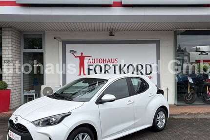 Toyota Yaris 4.980 km 20.980 &euro; Bielefeld 33689