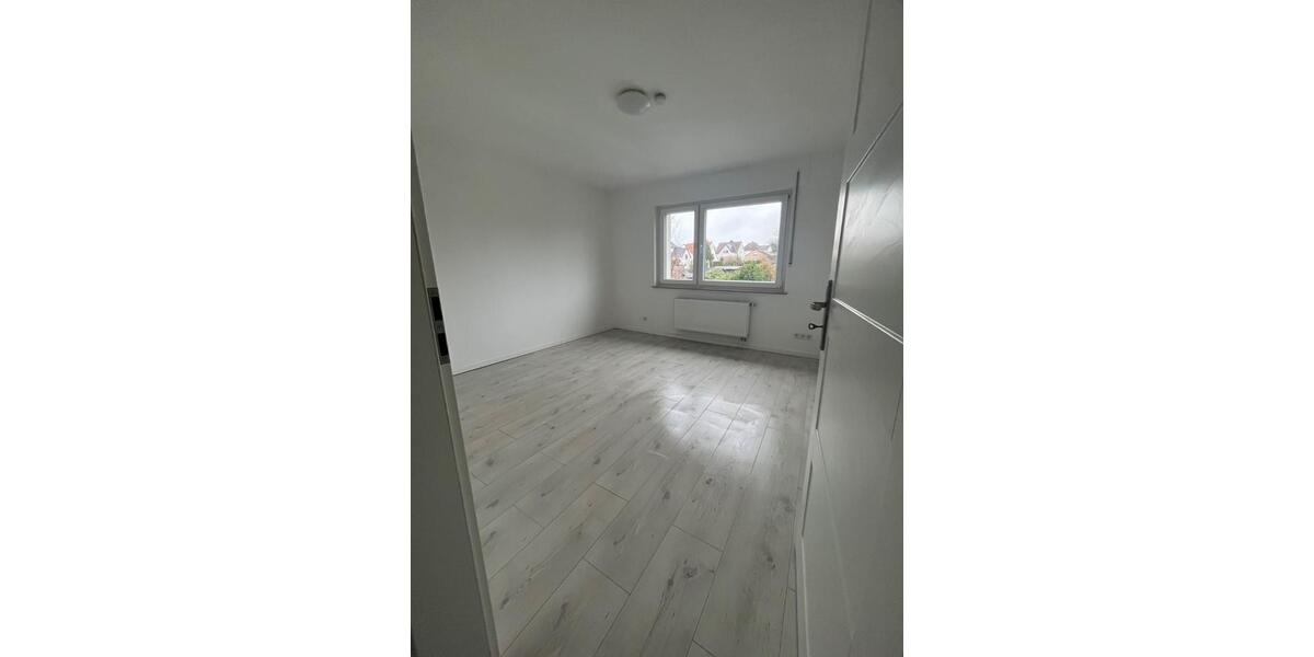 Etagenwohnung Bielefeld Jöllenbeck - 3 Zimmer, 83 m&sup2;, 260.000&euro; | Angebot:27429966