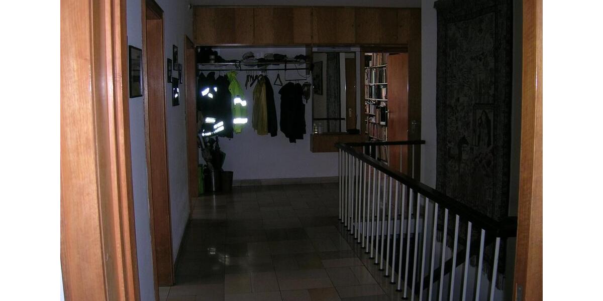 Bungalow Bielefeld Senne - 7 Zimmer, 154 m&sup2;, 450.000&euro; | Angebot:26095456