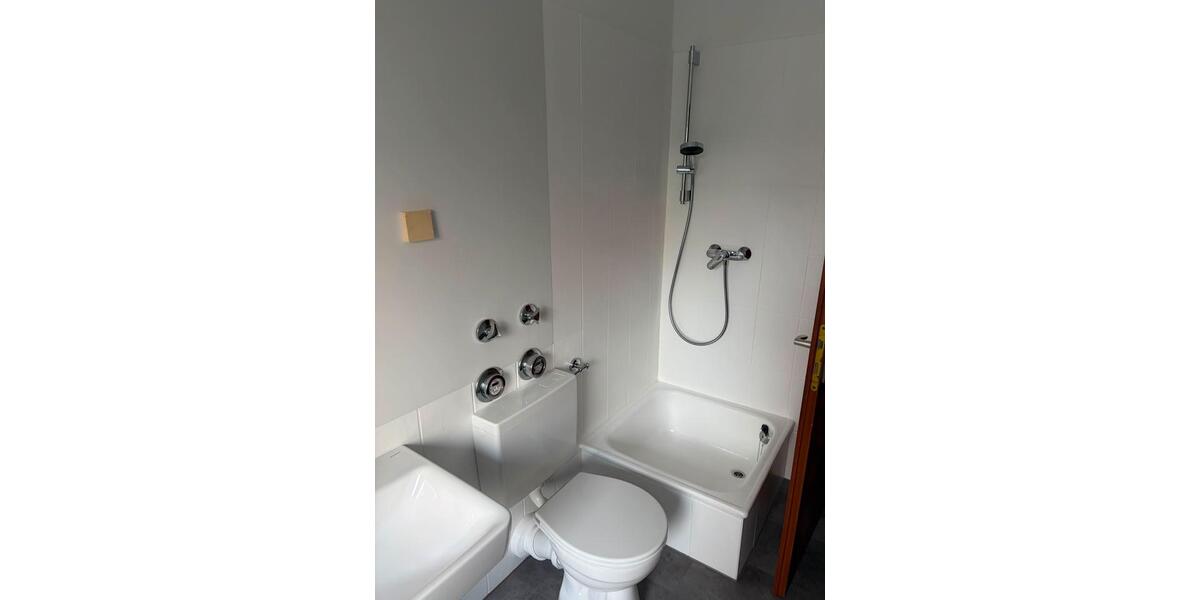 Hochparterre Bielefeld Schildesche - 1 Zimmer, 37 m&sup2;, 144.000&euro; | Angebot:27436388