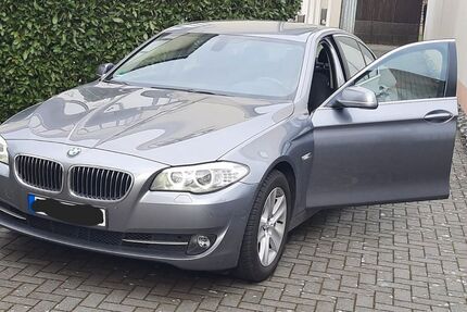 BMW 523 180.000 km 8.900 &euro; Gütersloh 33332