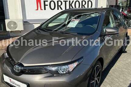 Toyota Auris 39.480 km 15.390 &euro; Bielefeld 33689