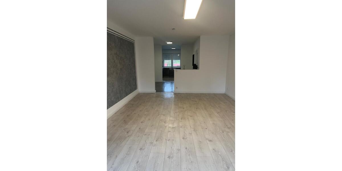 Etagenwohnung Bielefeld Jöllenbeck - 3 Zimmer, 83 m&sup2;, 260.000&euro; | Angebot:27429966