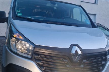 Renault Trafic 242.000 km 8.222 &euro; Lage 32791