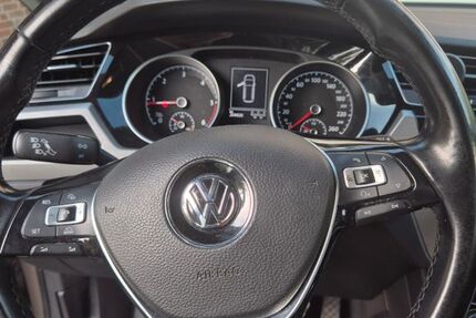 VW Touran 205.000 km 11.600 &euro; Versmold 33775