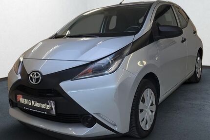 Toyota Aygo (X) 81.107 km 6.999 &euro; Versmold 33775