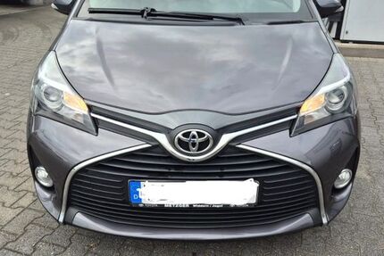 Toyota Yaris 62.000 km 10.700 &euro; Bielefeld 33649