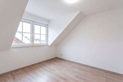 Wohnung Halle - 2 Zimmer, 65 m&sup2;, 740&euro; | Angebot:27306470