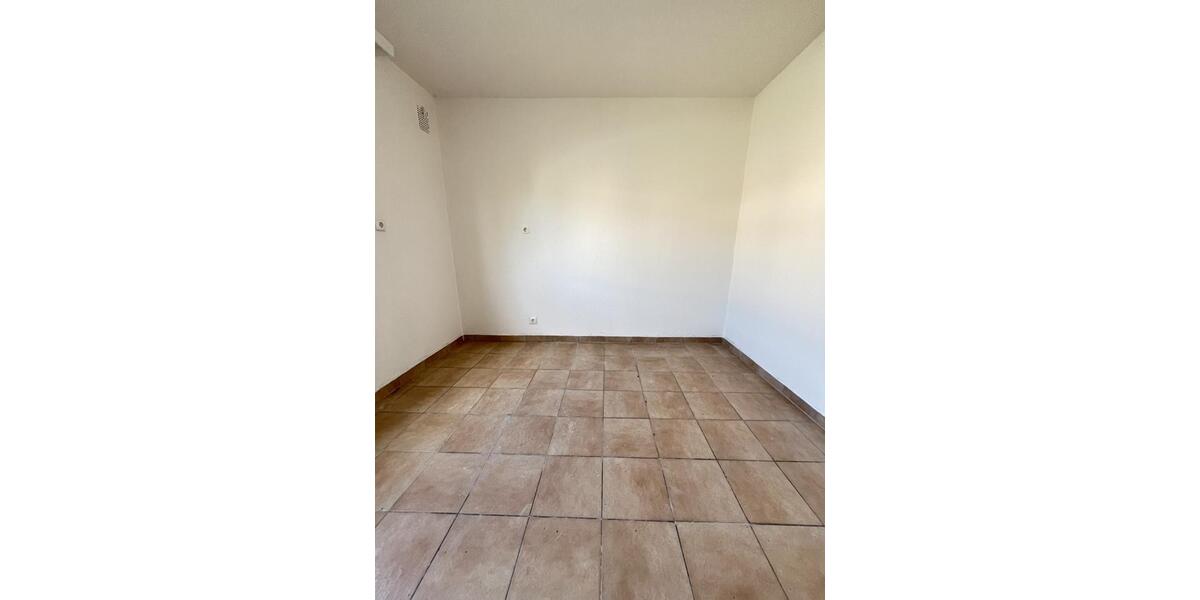 Etagenwohnung Beckum - 3 Zimmer, 96 m&sup2;, 650&euro; | Angebot:26166782