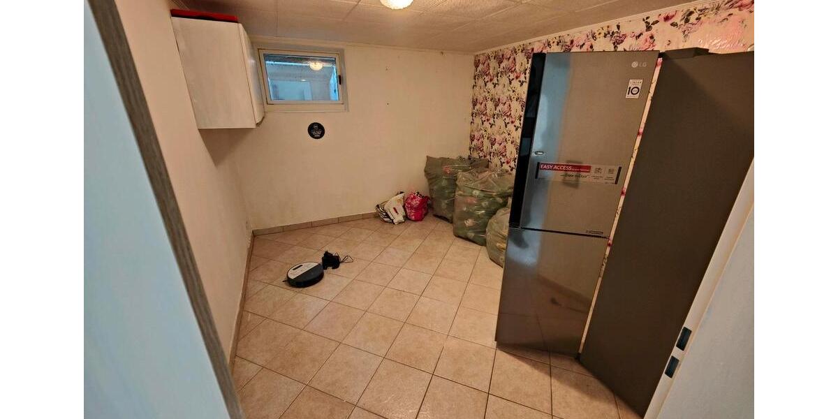 Doppelhaushälfte Lage - 9 Zimmer, 172 m&sup2;, 435.000&euro; | Angebot:27242749