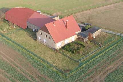 Haus Spenge - 6 Zimmer, 270 m&sup2;, 283.000&euro; | Angebot:25286459