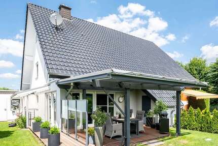 Haus Schloß Holte-Stukenbrock Stukenbrock - 2.5 Zimmer, 97 m&sup2;, 349.900&euro; | Angebot:27453300