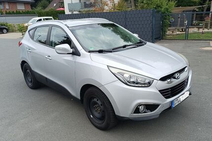 Hyundai ix35 164.000 km 6.999 &euro; Rietberg 33397