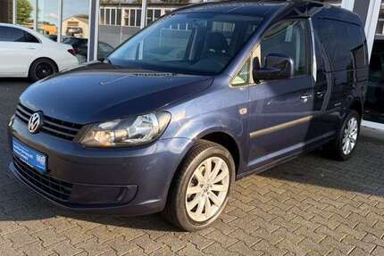 VW Caddy 179.000 km 8.999 &euro; Gütersloh 33332