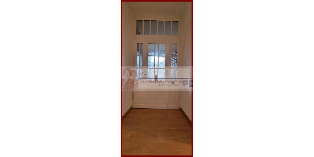 Gütersloh Nähe Miele: 2-Familienhaus mit 8 Garagen_provisionsfrei für Käufer - Zweifamilienhaus Gütersloh Kattenstroth | Angebot:16242774
