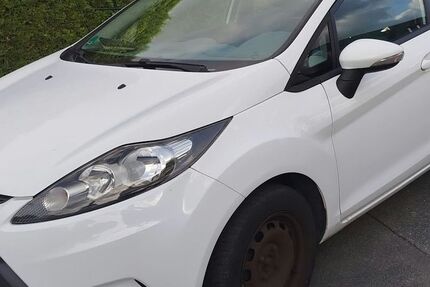 Ford Fiesta 129.000 km 3.499 &euro; Bielefeld 33699