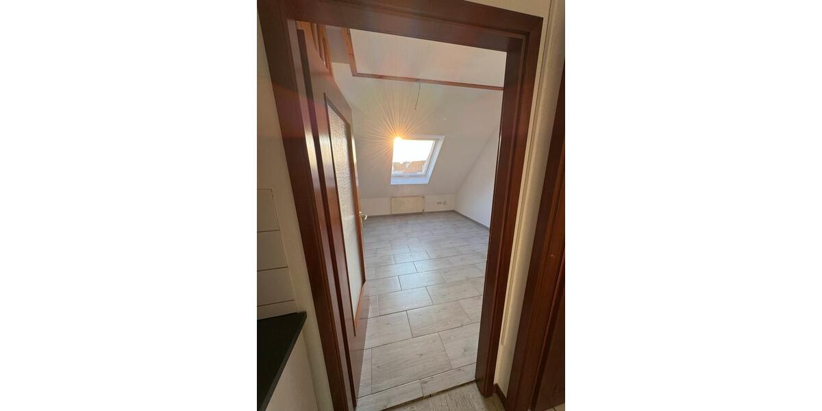 Dachgeschoßwohnung Bielefeld Heepen - 1.5 Zimmer, 28 m&sup2;, 85.000&euro; | Angebot:27440010