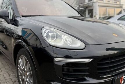Porsche Cayenne 267.000 km 26.998 &euro; Bielefeld 33659