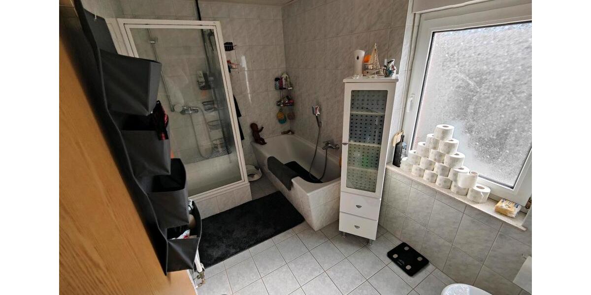 Doppelhaushälfte Lage - 9 Zimmer, 172 m&sup2;, 435.000&euro; | Angebot:27242749