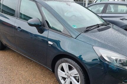 Opel Zafira Tourer 98.600 km 10.490 &euro; Bielefeld 33613