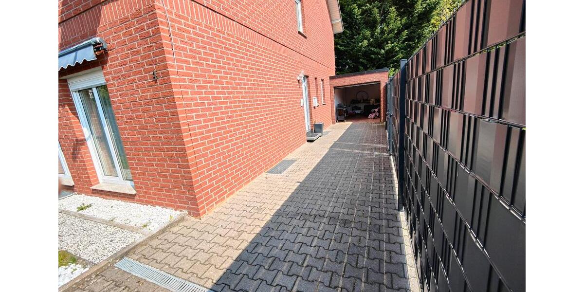 Doppelhaushälfte Lage - 9 Zimmer, 172 m&sup2;, 435.000&euro; | Angebot:27242749