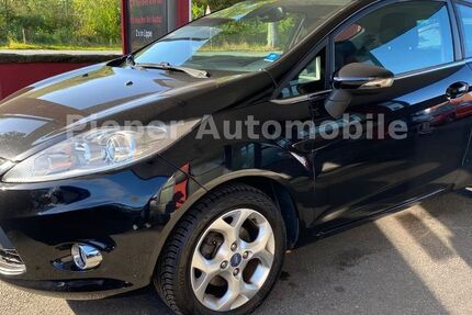 Ford Fiesta 99.000 km 4.990 &euro; Oerlinghausen 33813