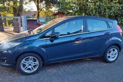Ford Fiesta 155.000 km 4.400 &euro; Schloß Holte-Stukenbrock 33758