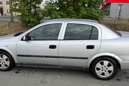 Opel Astra 170.000 km 1.950 &euro; Schloss Holte 33758